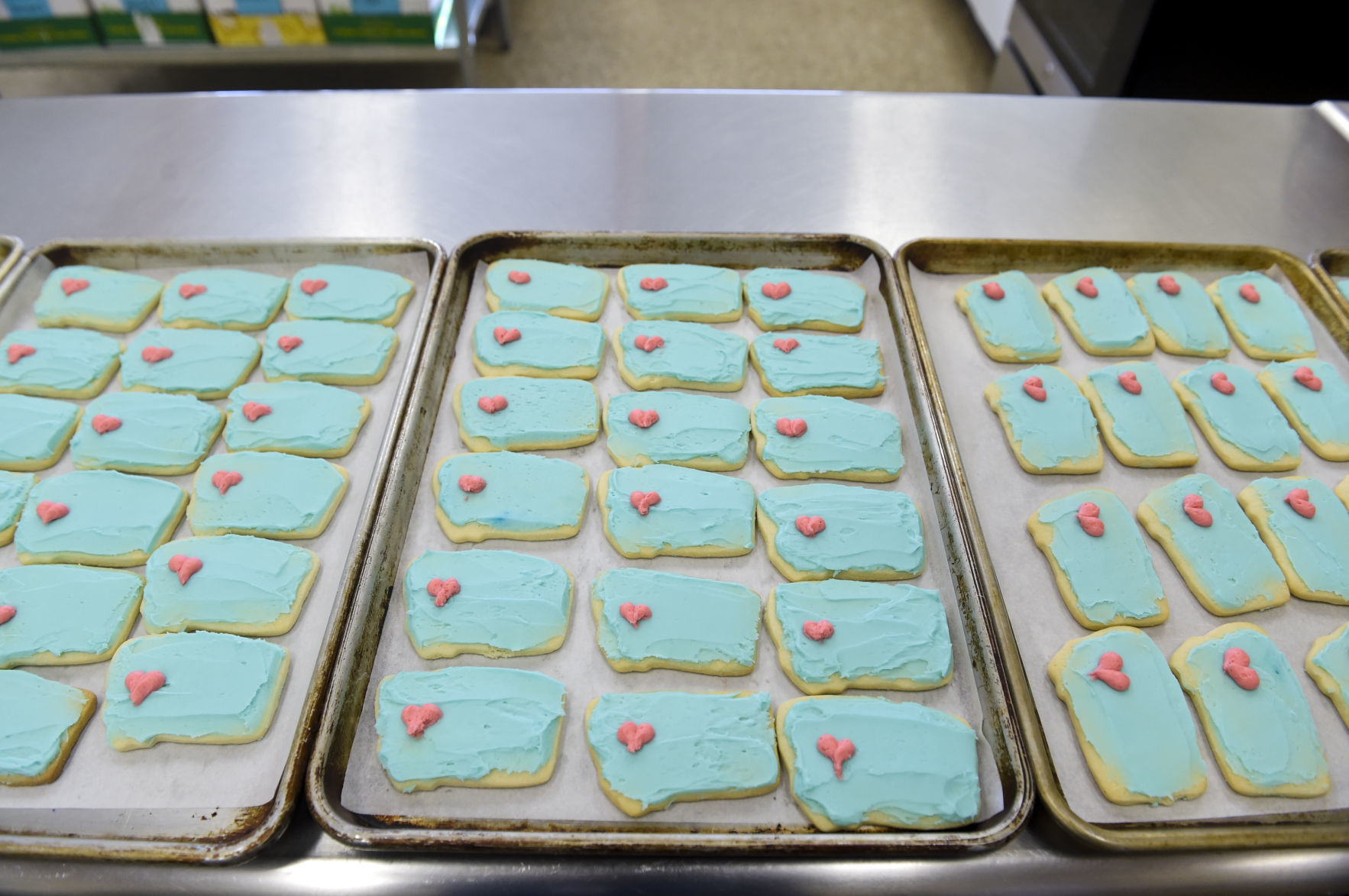 700 Montana shaped cookies